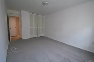 7 Balint Dr, Yonkers, NY 10710 - Photo 12