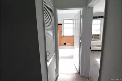 16 Wainwright #2B, Yonkers, NY 10710 - Photo 10