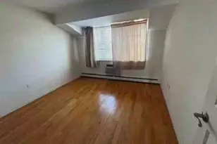 94-24 Magnolia Ct, Jamaica, NY 11417 - Photo 6