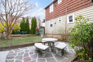 1087 Pierce Ave, Bronx, NY 10461 - Photo 32