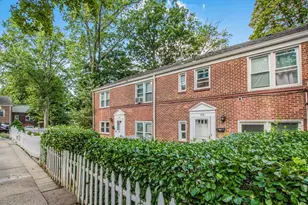 143 Hilltop Acres, Yonkers, NY 10704 - Photo 2