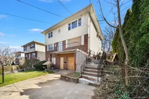 150 Park Hill Ave, Yonkers, NY 10701 - Photo 2