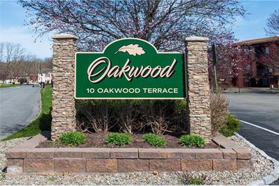 10 Oakwood Terrace #113 - Photo 1