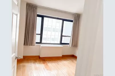 210 E 47th Street #7D, New York, NY 10017 - Photo 24