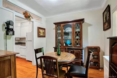 915 Wynnewood Road #G2, Pelham, NY 10803 - Photo 10