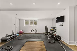 19 Park Dr S, Rye, NY 10580 - Photo 40