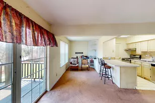 1004 Washington Green, New Windsor, NY 12553 - Photo 8