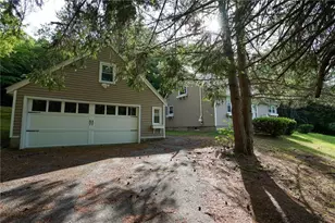 437 Lindholm Rd, Fallsburg, NY 12747 - Photo 2