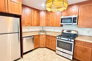 30 Huntington Cir, Peekskill, NY 10566 - Photo 10