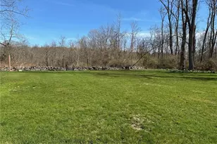 477 Canoe Hill Rd, Millbrook, NY 12545 - Photo 4