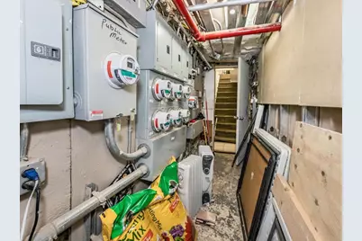 113 E 39th Street, New York, NY 10016 - Photo 34