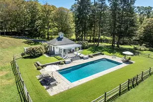 570 Pumpkin Ln, Clinton Corners, NY 12514 - Photo 4