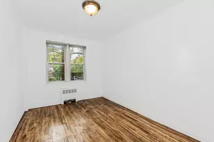 144 Ravine Ave, Yonkers, NY 10701 - Photo 8