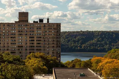 640 W 237th Street #12B, Bronx, NY 10463 - Photo 1