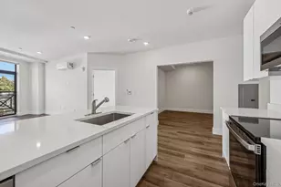 199 E Post Rd, White Plains, NY 10601 - Photo 14