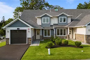 16 Dessau Cir, Spring Valley, NY 10977 - Photo 2