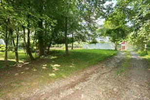 1 Charlotte Dr, Spring Valley, NY 10977 - Photo 6