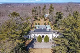 - Wheatley Rd, Old Westbury, NY 11568 - Photo 4