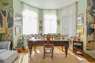 - Wheatley Rd, Old Westbury, NY 11568 - Photo 22