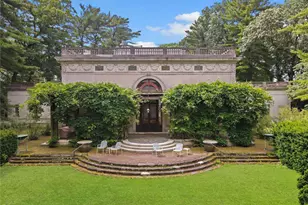 - Wheatley Rd, Old Westbury, NY 11568 - Photo 30