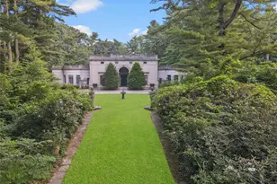 - Wheatley Rd, Old Westbury, NY 11568 - Photo 2