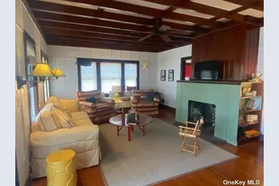 102 Marine Walk, Bay Shore, NY 11706 - Photo 2