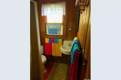 30 Gale Walk, Seaview, NY 11770 - Photo 10