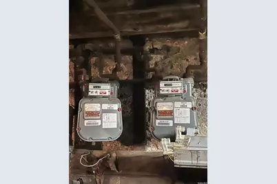 95-07 Roosevelt Avenue, Jackson Heights, NY 11372 - Photo 4