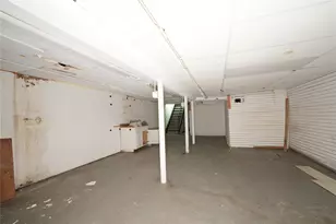 95-07 Roosevelt Ave, Jackson Heights, NY 11372 - Photo 2