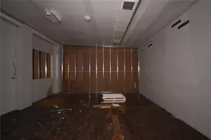 95-07 Roosevelt Ave, Jackson Heights, NY 11372 - Photo 4