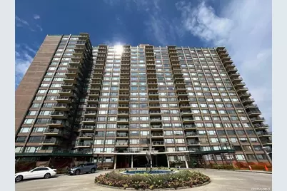 166-25 Powells Cove Boulevard #4D, Whitestone, NY 11357 - Photo 1