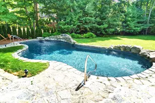 4 Scrimshaw Dr, Southampton, NY 11968 - Photo 2