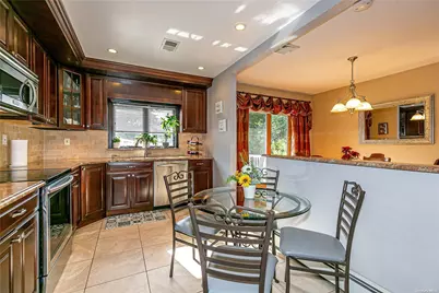 29 Roberta Lane, Syosset, NY 11791 - Photo 12