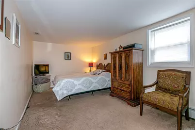 29 Roberta Lane, Syosset, NY 11791 - Photo 22