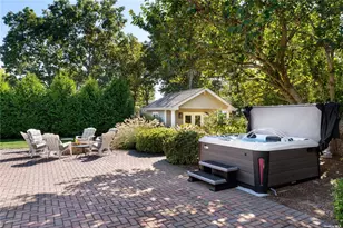 60 Lynncliff Rd, Hampton Bays, NY 11946 - Photo 12