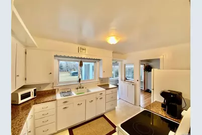 3825 S Harbor Road, Southold, NY 11971 - Photo 6