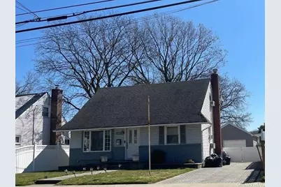 200 Raff Avenue, Elmont, NY 11003 - Photo 4