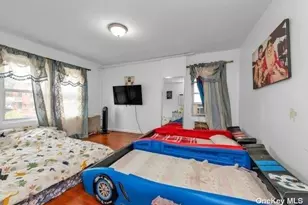 85-38 Homelawn St, Jamaica, NY 11432 - Photo 4
