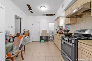 85-38 Homelawn St, Jamaica, NY 11432 - Photo 12