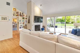 8 Coolidge Ln, East Quogue, NY 11942 - Photo 8