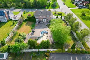 15 Muellers Ln, Yaphank, NY 11980 - Photo 4