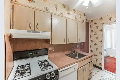 18-70 211 Street #2A, Bayside, NY 11360 - Photo 14