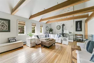 355 Windjammer Dr, Southold, NY 11971 - Photo 10