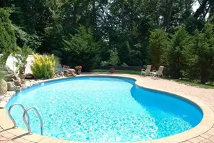 355 Windjammer Dr, Southold, NY 11971 - Photo 2