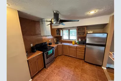 18 Maylen Drive, Brentwood, NY 11717 - Photo 8