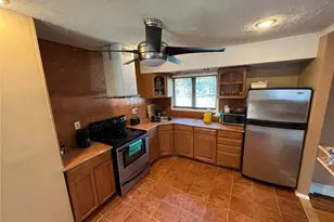 18 Maylen Dr, Brentwood, NY 11717 - Photo 8