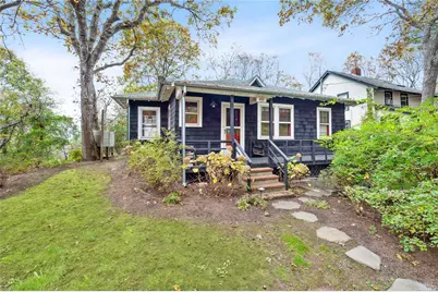 400 Diamond Lane, Peconic, NY 11958 - Photo 2