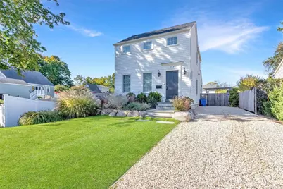 155 Bridge Street, Greenport, NY 11944 - Photo 4