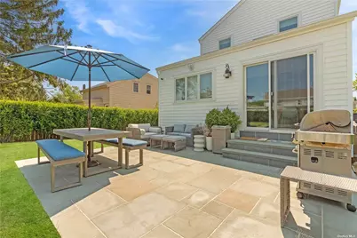 155 Bridge Street, Greenport, NY 11944 - Photo 2