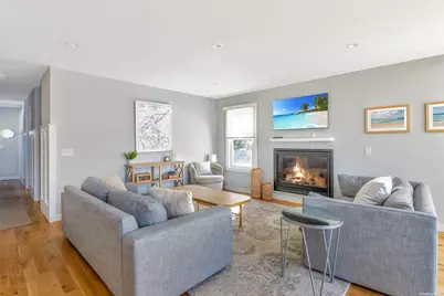 155 Bridge Street, Greenport, NY 11944 - Photo 10